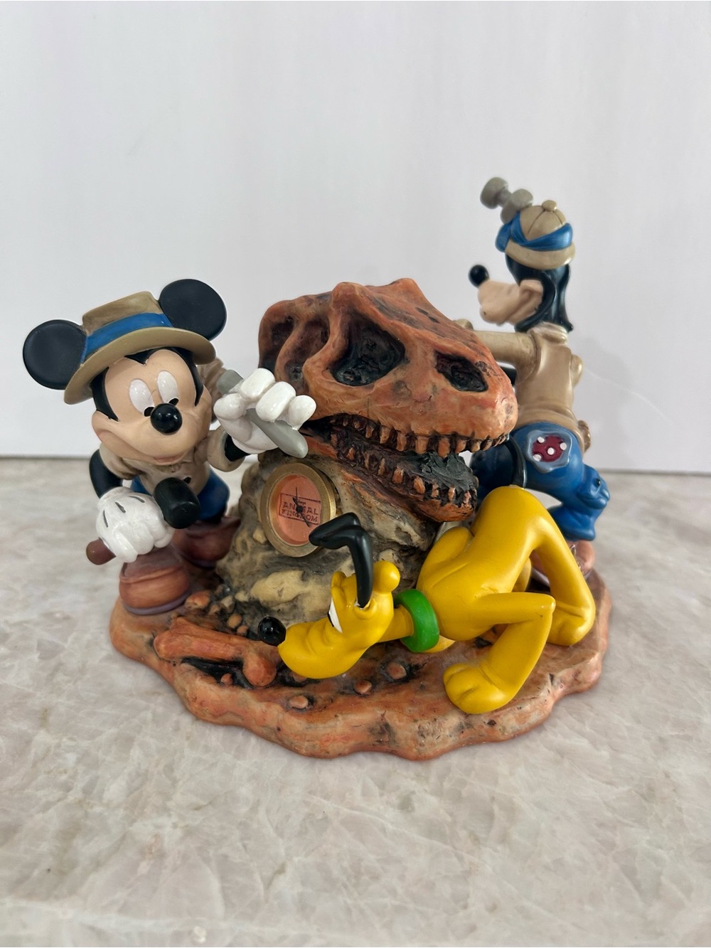 Disney Animal Kingdom "Big Dig in the Boneyard" Collectible figurine and clock